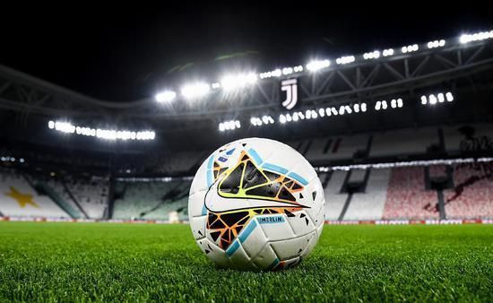 双喜临门，阿莱格里成为米兰队史第七位百胜主帅