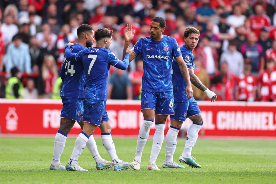 记者：国米失去邓弗里斯后右路失守；新援恩里克完全不合格